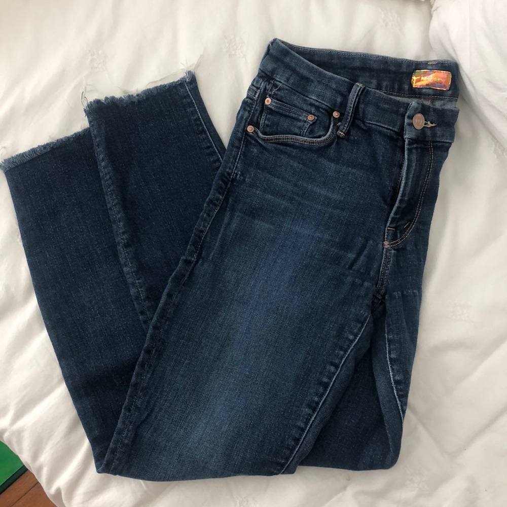 MOTHER Frayed Ankle Hem Jeans